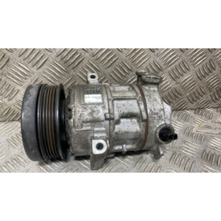 Compresseur clim OPEL CORSA E Photo n°1