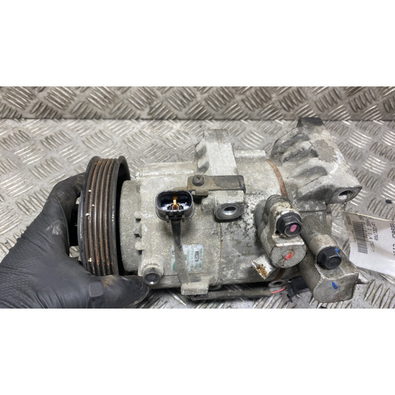 Compresseur clim HYUNDAI I 20 2 Photo n°4