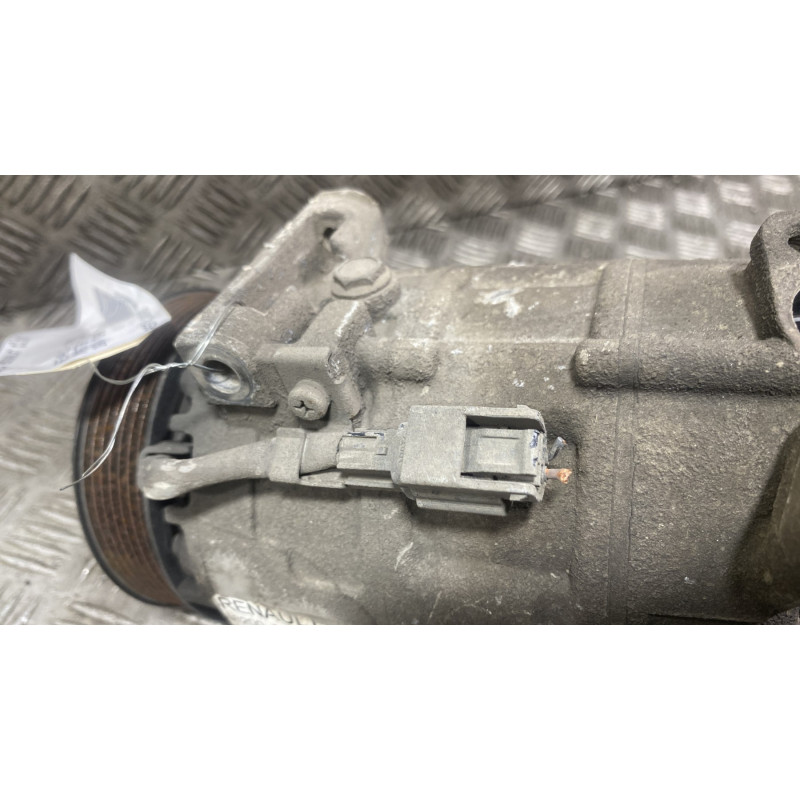 Compresseur clim RENAULT MASTER 3 Photo n°3