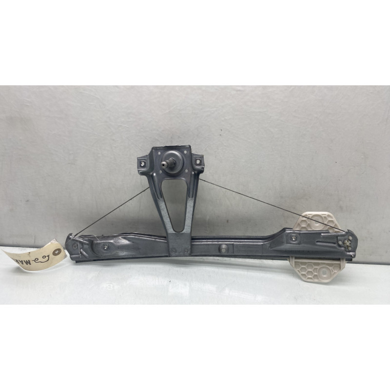 Leve vitre mecanique arriere gauche RENAULT CLIO 2 CAMPUS Photo n°3