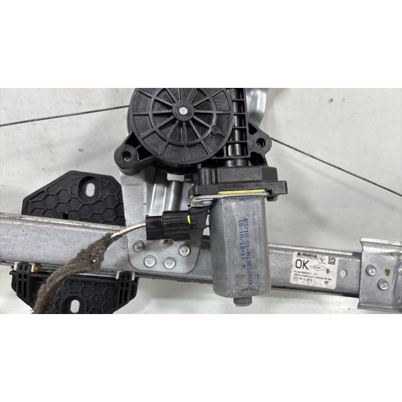 Leve vitre electrique avant droit DACIA SANDERO 2 Photo n°4