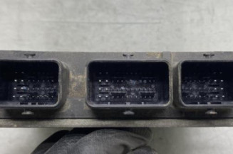 Calculateur moteur RENAULT CLIO 2