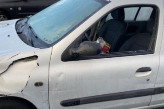 Calculateur moteur RENAULT CLIO 2
