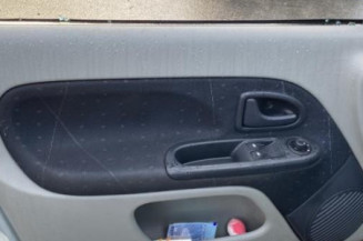 Calculateur moteur RENAULT CLIO 2