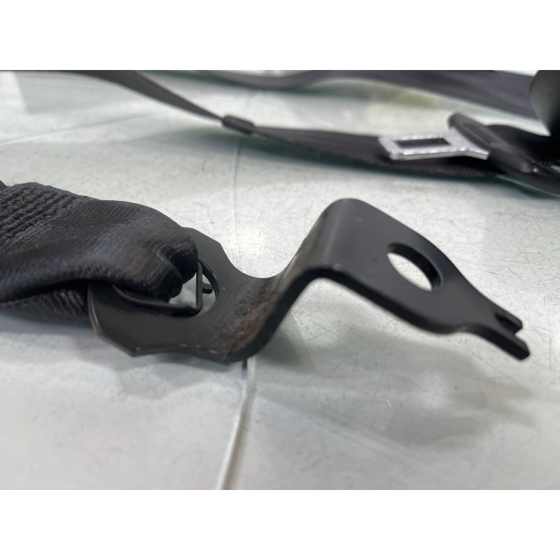 Pretensionneur de ceinture avant droit SKODA FABIA 2 Photo n°24