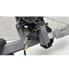 Leve vitre electrique avant droit DACIA SANDERO 2