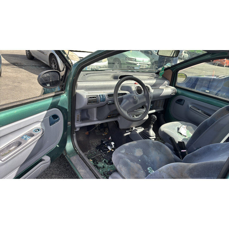 Pare choc arriere RENAULT TWINGO 1 Photo n°16