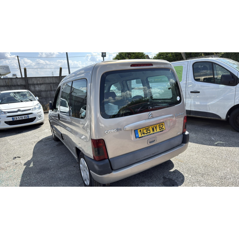Pare choc arriere CITROEN BERLINGO 1 Photo n°10