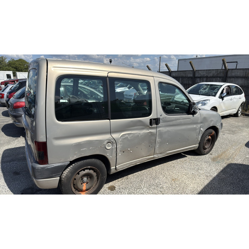 Pare choc arriere CITROEN BERLINGO 1 Photo n°13