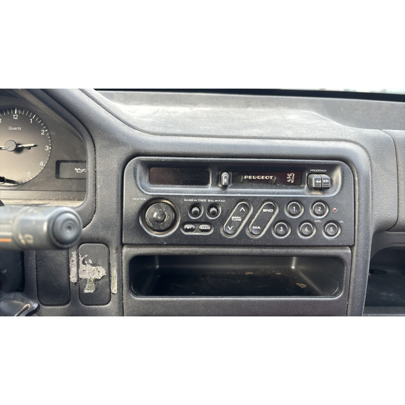 Porte avant gauche PEUGEOT 106 Photo n°19