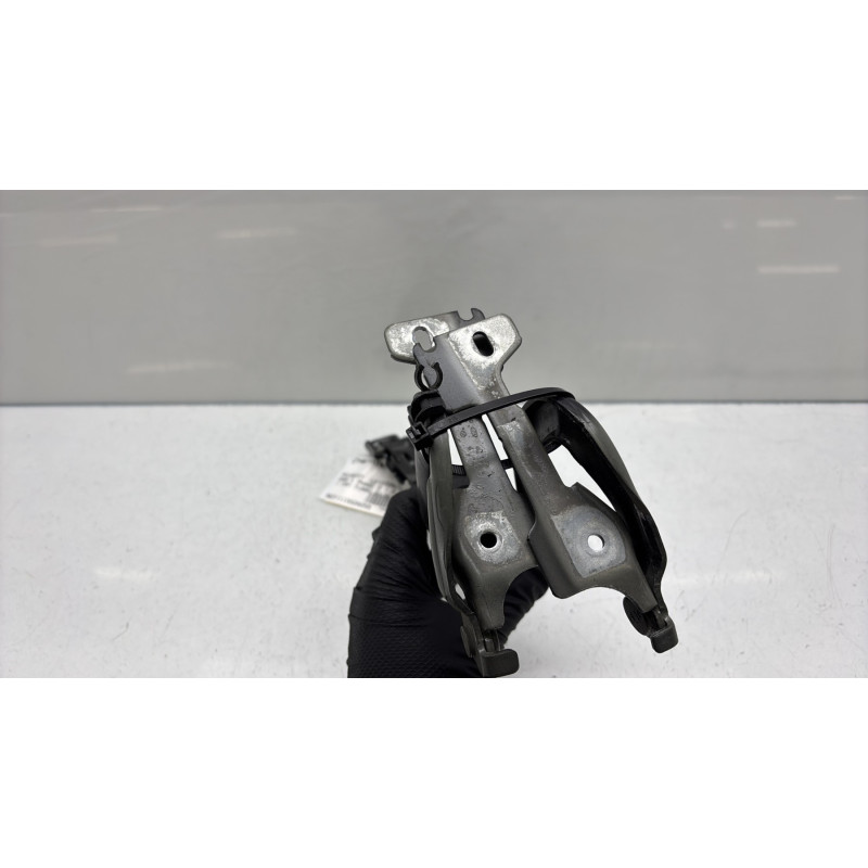 Charniere de capot PEUGEOT 208 1 Photo n°4