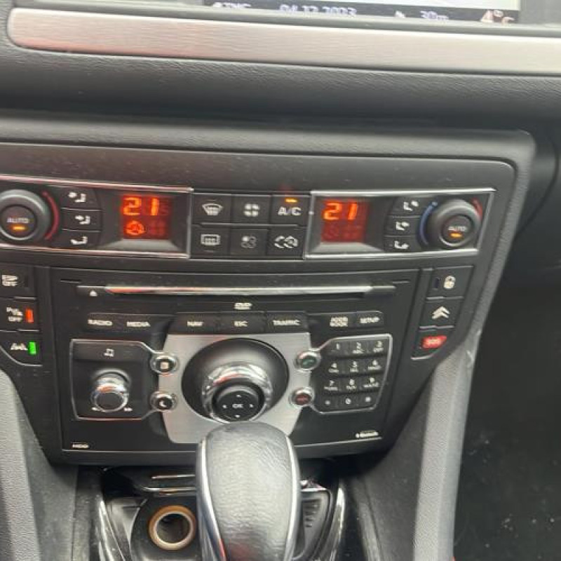 Ecran GPS CITROEN C5 2 Photo n°12