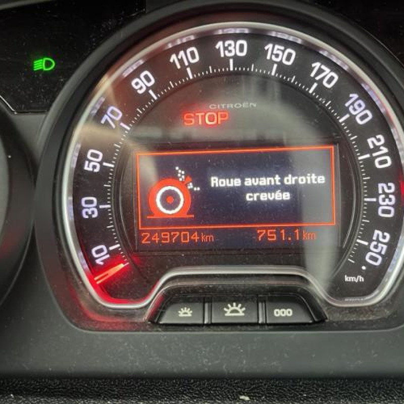 Ecran GPS CITROEN C5 2 Photo n°14