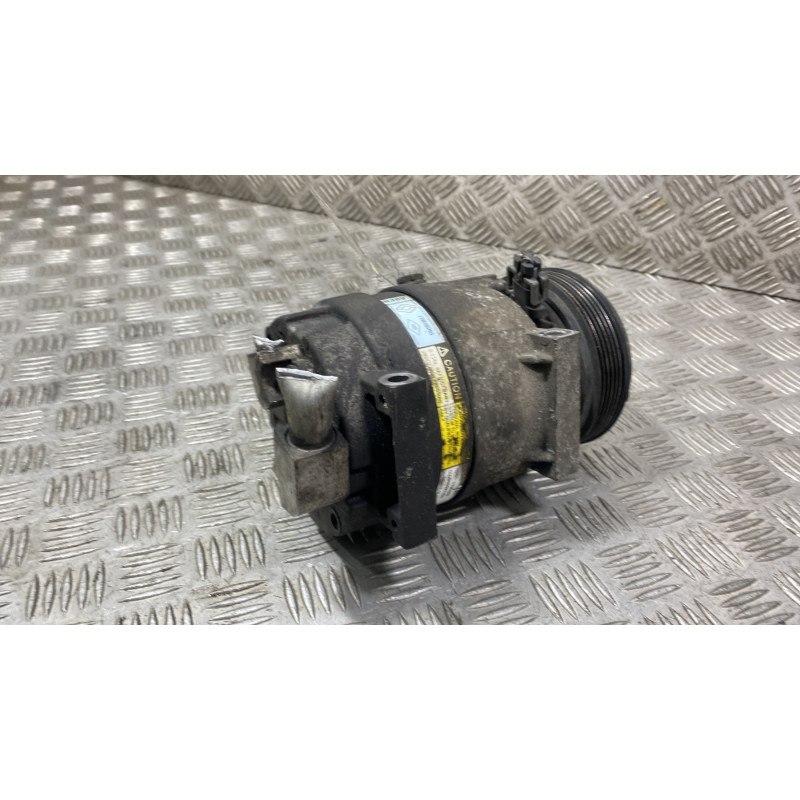 Compresseur clim RENAULT TRAFIC 2 Photo n°3
