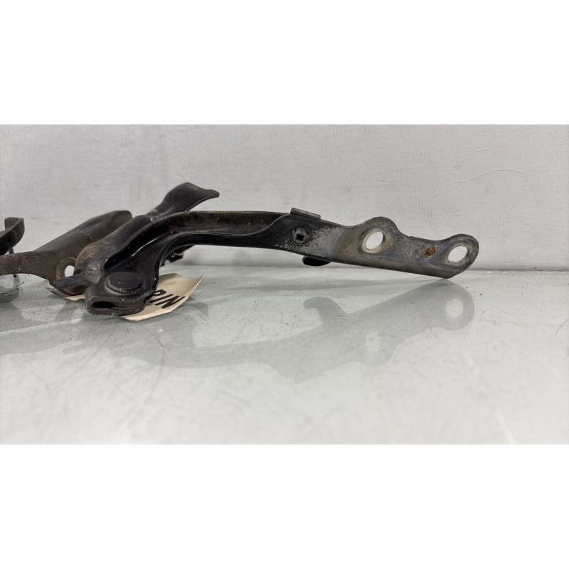 Charniere de capot TOYOTA RAV4 2 Photo n°2