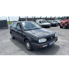 Pare choc arriere VOLKSWAGEN GOLF 3