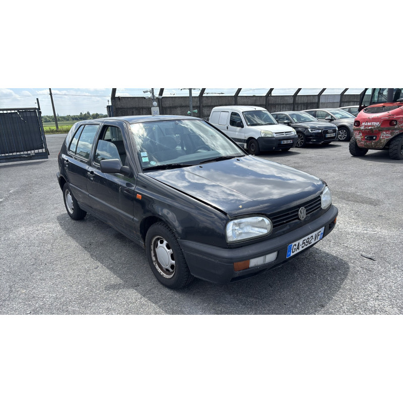 Pare choc arriere VOLKSWAGEN GOLF 3 Photo n°8