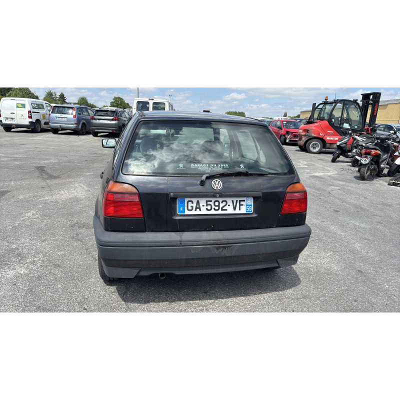 Pare choc arriere VOLKSWAGEN GOLF 3 Photo n°11