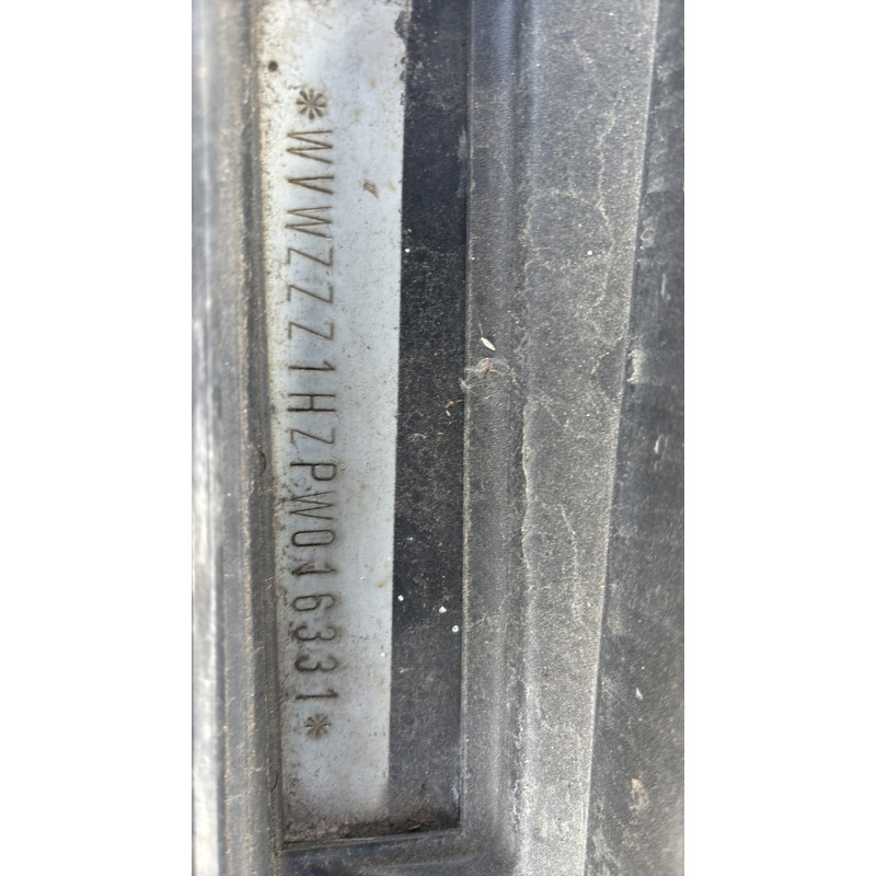 Pare choc arriere VOLKSWAGEN GOLF 3 Photo n°16
