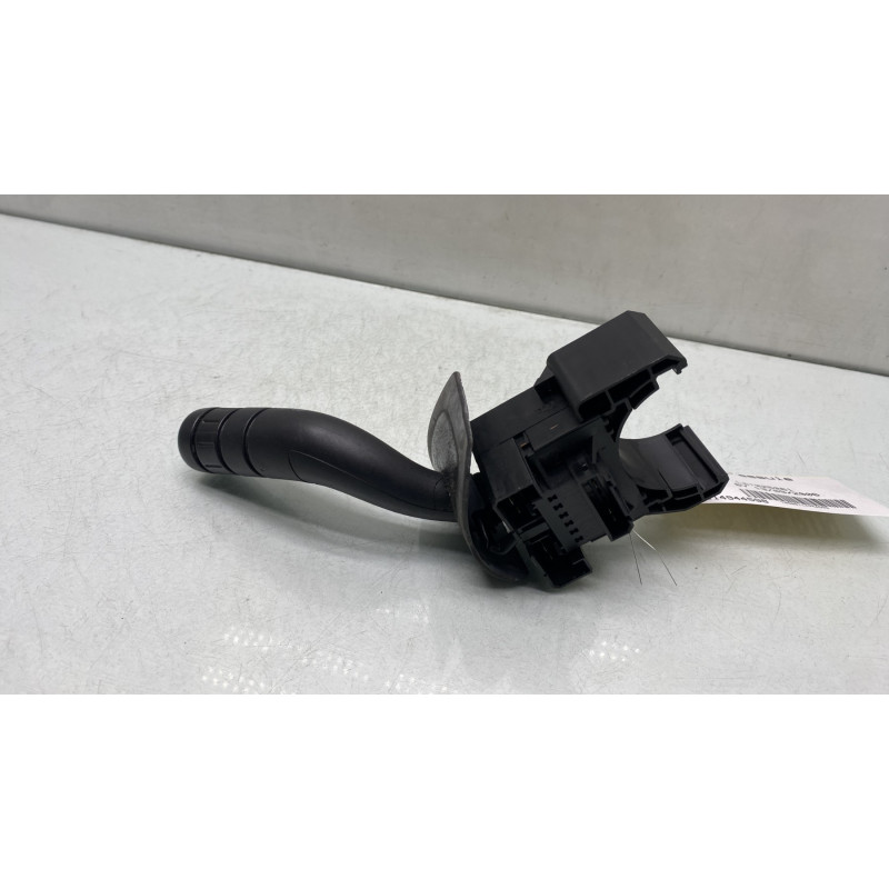 Commodo d'essuie glaces VOLKSWAGEN FOX Photo n°2