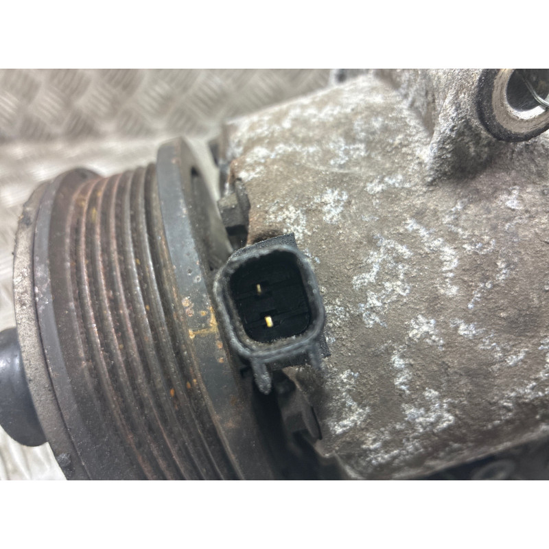 Compresseur clim FORD FOCUS 3 Photo n°3