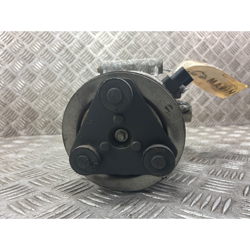 Compresseur clim FORD FOCUS 3 Photo n°4