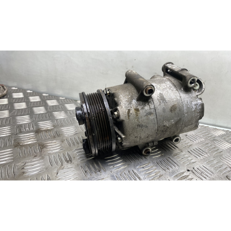 Compresseur clim FORD FOCUS 3 Photo n°4