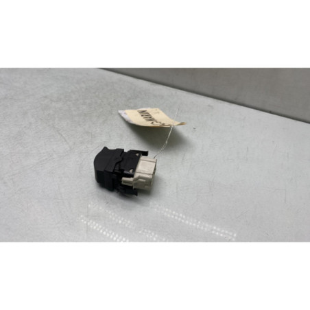 Interrupteur de leve vitre avant gauche RENAULT CLIO 2 CAMPUS
