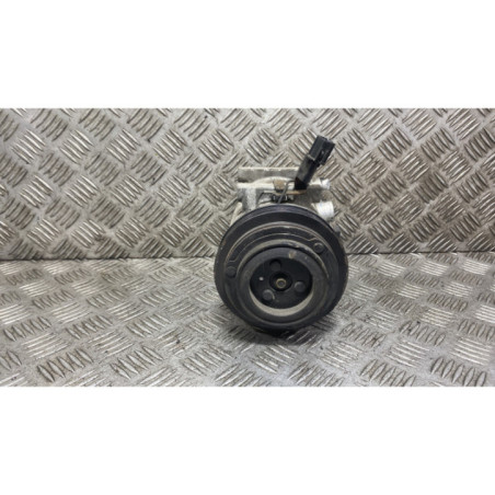 Compresseur clim HYUNDAI I 20 1 Photo n°1