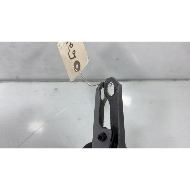 Charniere de capot TOYOTA YARIS 1 Photo n°4