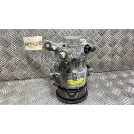 Compresseur clim TOYOTA AVENSIS 3 Photo n°1