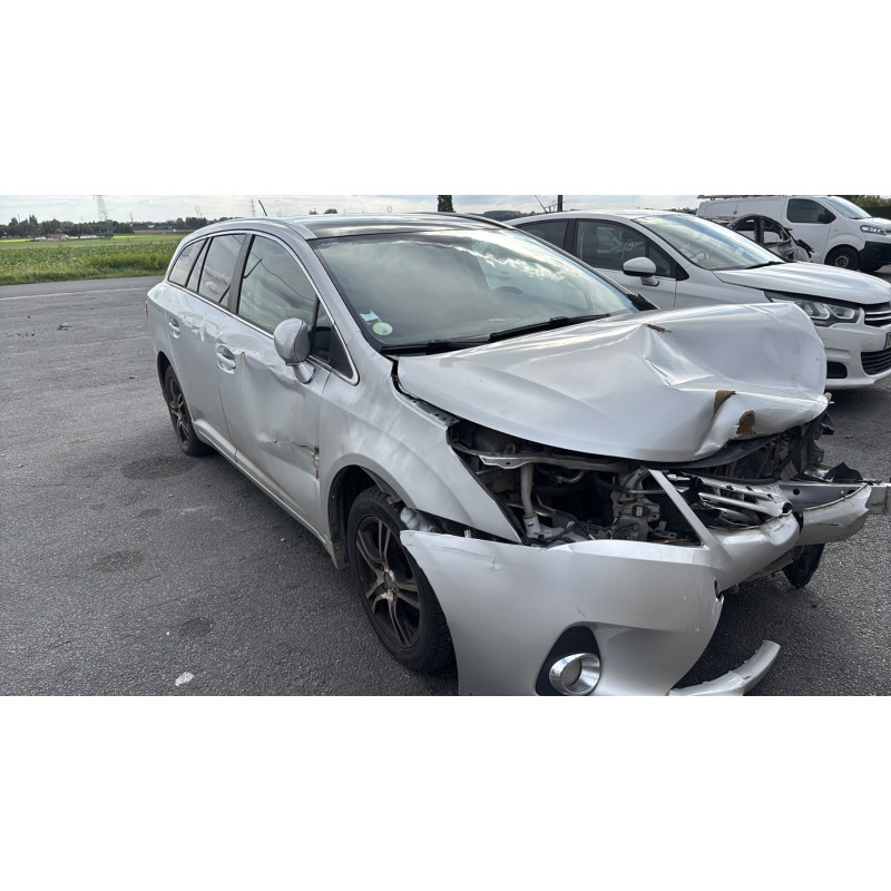 Compresseur clim TOYOTA AVENSIS 3 Photo n°6