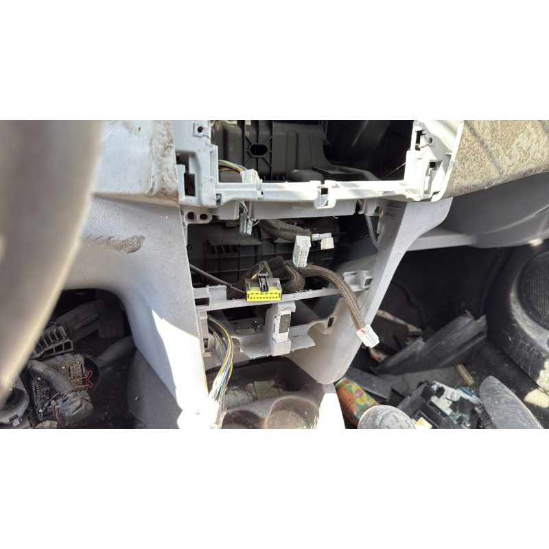Leve vitre electrique avant gauche DACIA SANDERO 2 Photo n°13