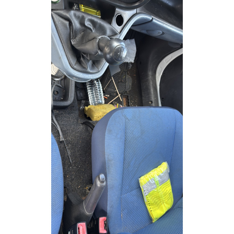 Pare choc arriere FIAT DOBLO 2 Photo n°17