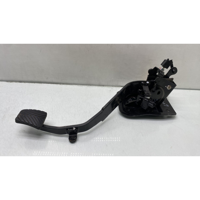 Pedale d'embrayage CITROEN C4 AIRCROSS Photo n°2