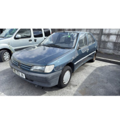 Pare choc arriere PEUGEOT 306