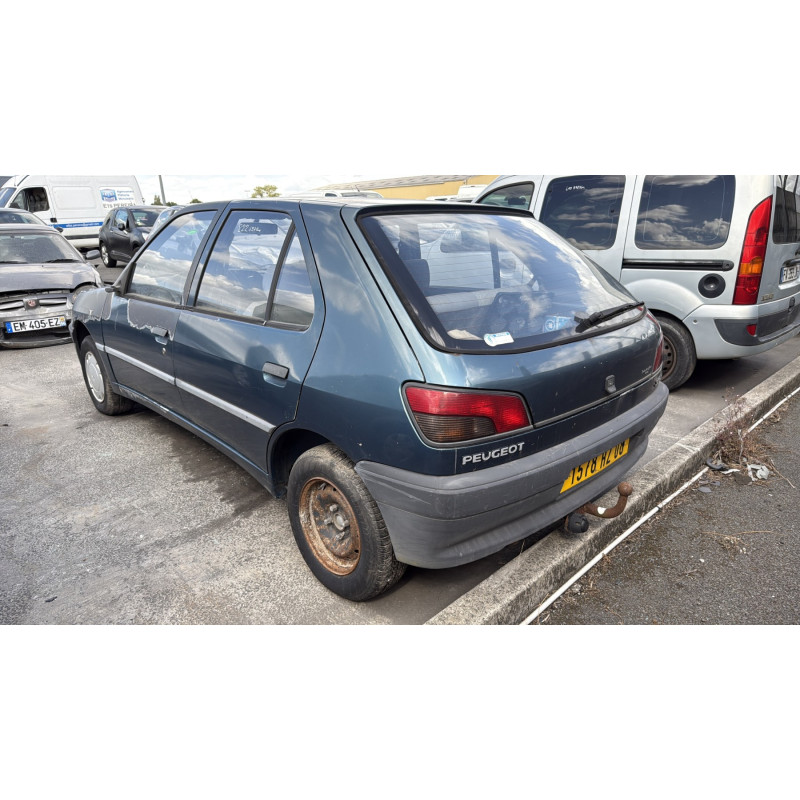 Pare choc arriere PEUGEOT 306 Photo n°11