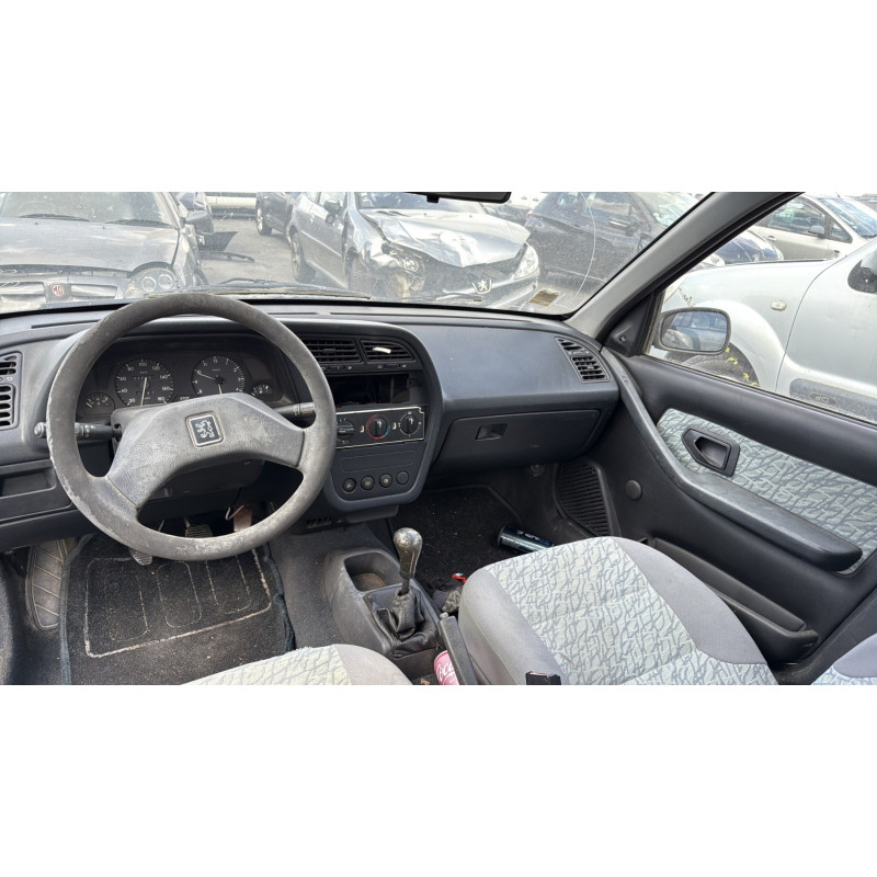 Pare choc arriere PEUGEOT 306 Photo n°14
