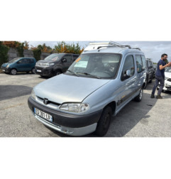 Pare choc arriere PEUGEOT PARTNER 1