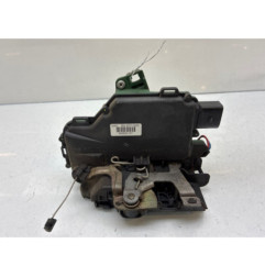 Serrure avant droit VOLKSWAGEN PASSAT 4