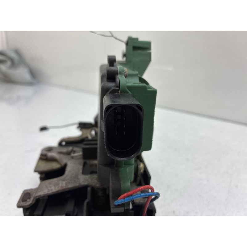 Serrure avant droit VOLKSWAGEN PASSAT 4 Photo n°5