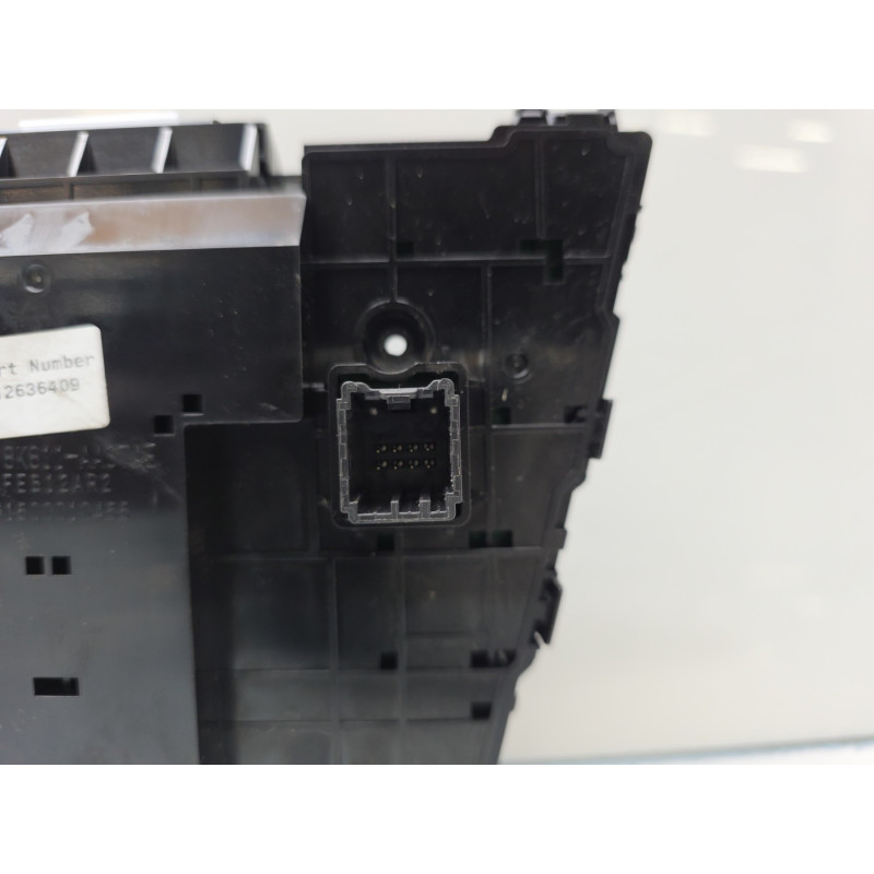 Commande autoradio FORD FIESTA 6 Photo n°3