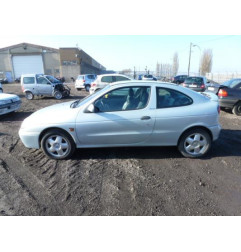 Amortisseur avant gauche RENAULT MEGANE 1