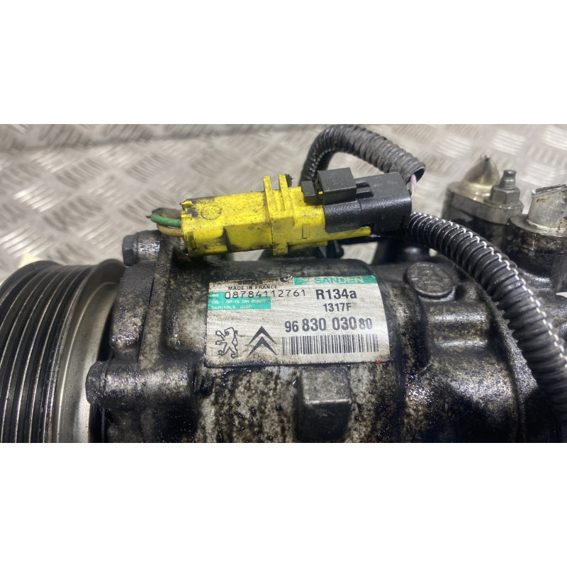 Compresseur clim PEUGEOT 407 Photo n°2