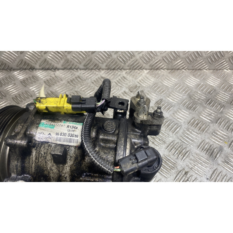 Compresseur clim PEUGEOT 407 Photo n°4