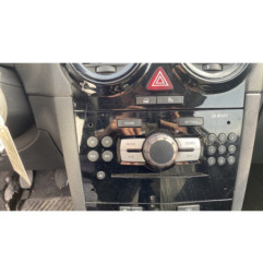 Custode avant gauche OPEL CORSA D