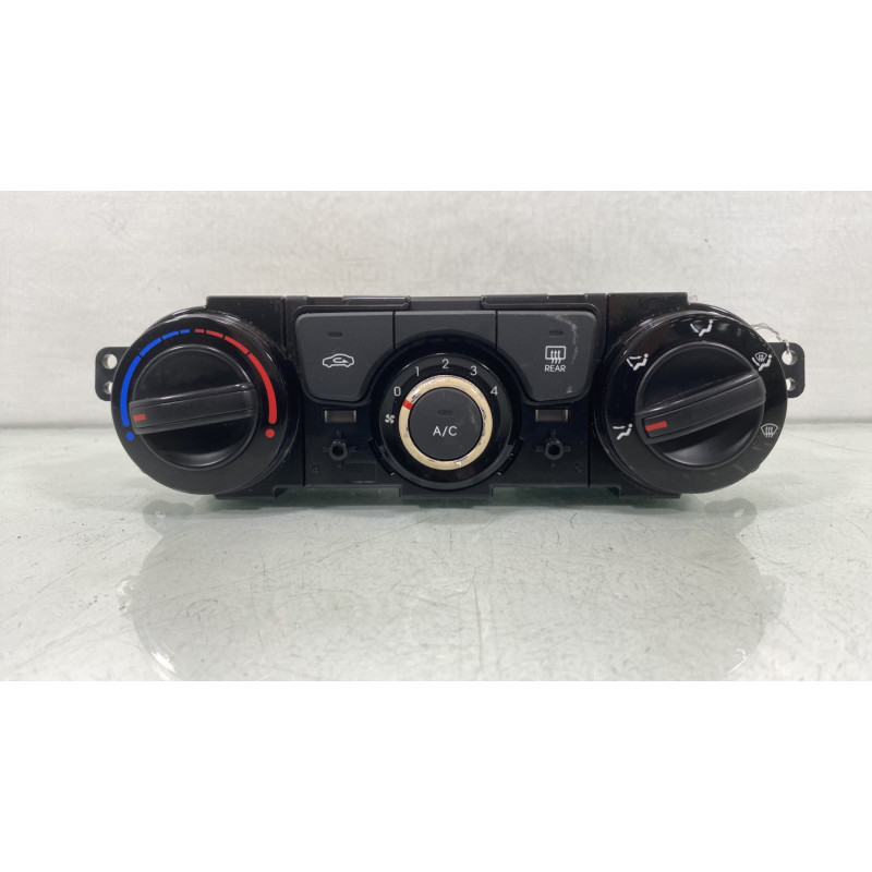 Commande chauffage HYUNDAI I 20 1 Photo n°1