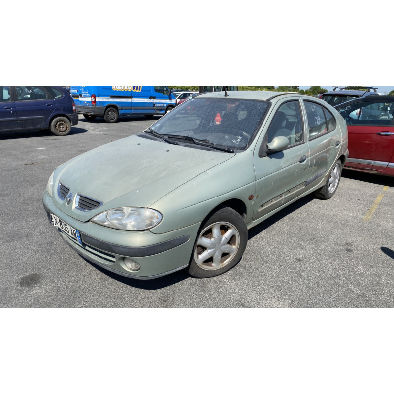 Eclairage de plafonnier RENAULT MEGANE 1 Photo n°4