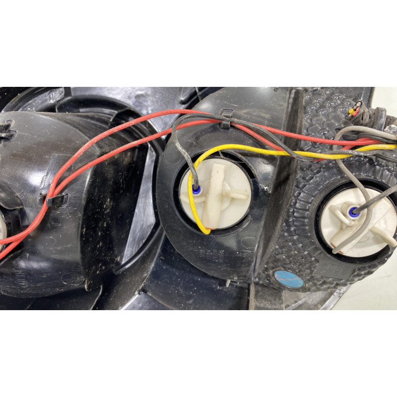 Feu arriere principal droit (feux) CHEVROLET AVEO 2 Photo n°4
