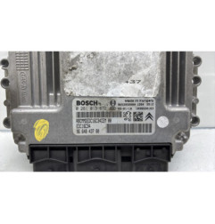 Calculateur moteur PEUGEOT 308 1